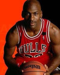  穆雷末节21分马刺逆转火箭  