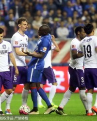  慕尼黑德比战火药味十足险冲突  