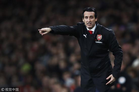  利物浦主场三球完胜阿森纳强势登顶积分榜